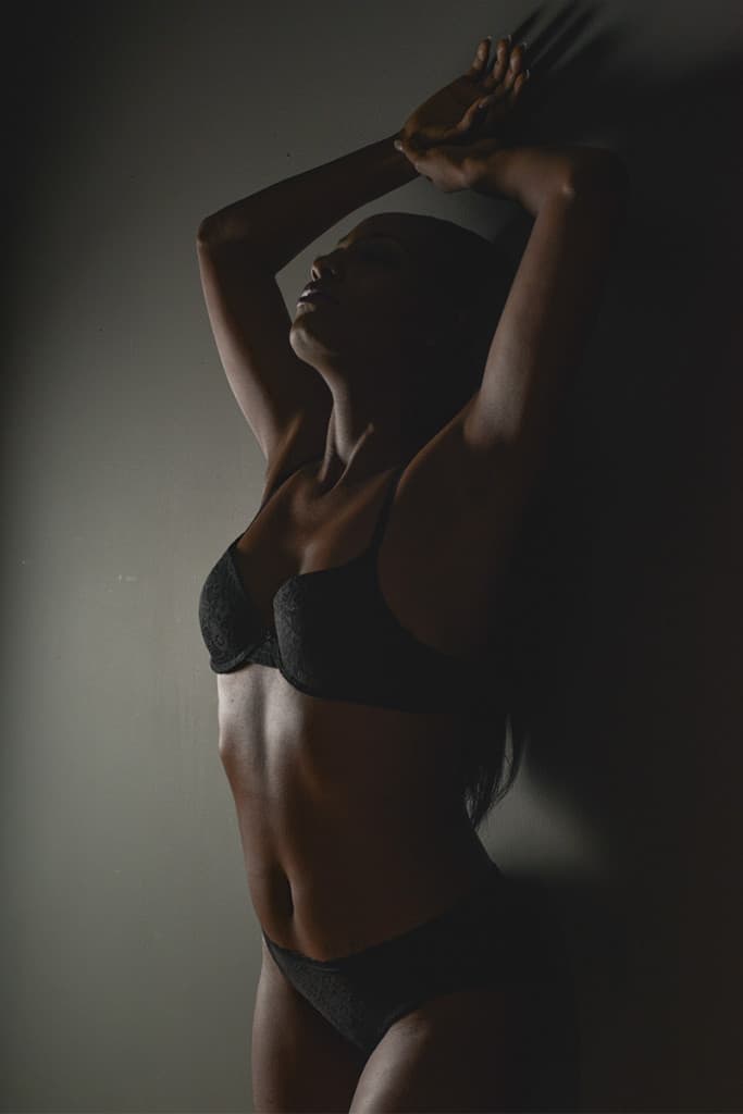 Boudoir standing pose